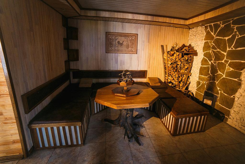 Usadba Slavnaya Hotel Mukhavets Buitenkant foto