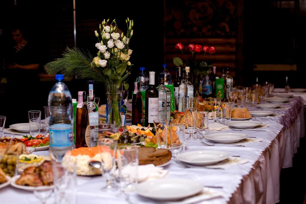 Usadba Slavnaya Hotel Mukhavets Buitenkant foto